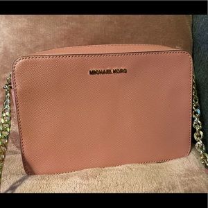 Michael Kors Jet Set Crossbody bag